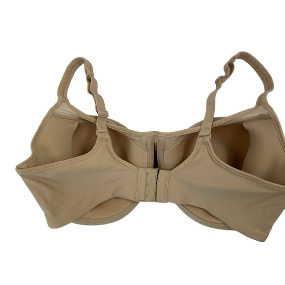 One Smooth U Ultra Light Underwire Bra STYLE #DF3439, size 40D - Picture 9 of 13